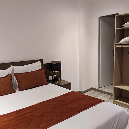 Hotel Morand 2*